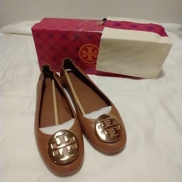 Tory Burch Shoes - Tory Burch Minnie Tan/Gold Leather Ballet Flats